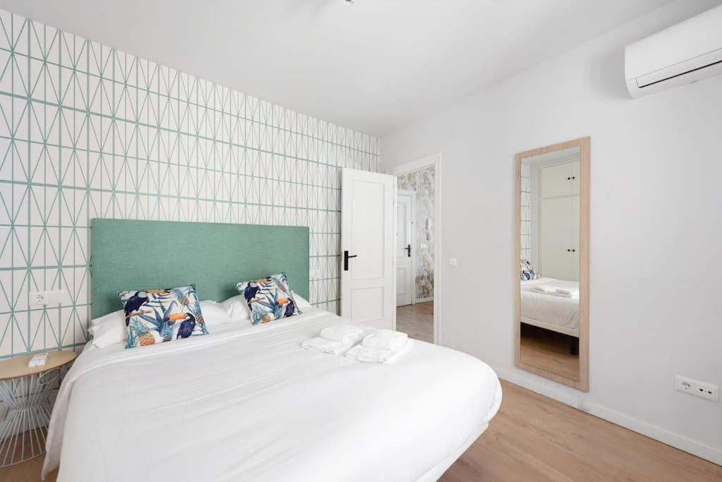 Grand T4 Andalou En Plein Centre De Malaga Ideal Familles Eksteriør bilde